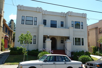 3125 College Ave in Berkeley, CA - Foto de edificio - Building Photo