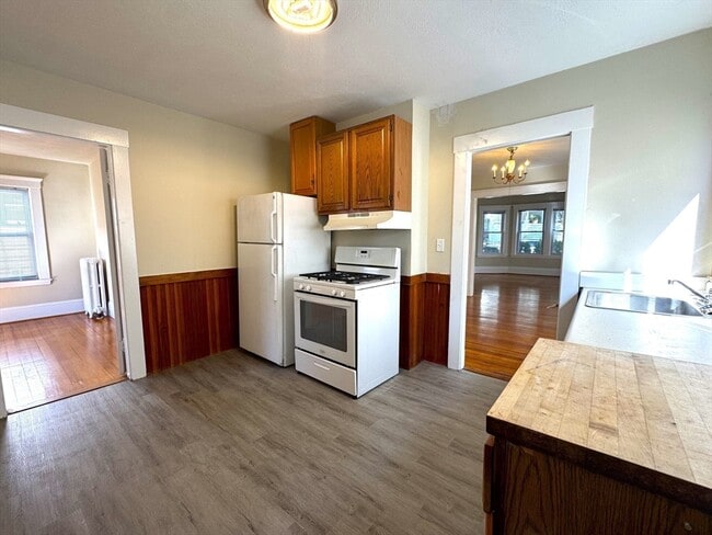 property at 20 Hunnewell Ave