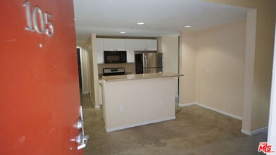 922 W 23rd St in Los Angeles, CA - Building Photo - Building Photo