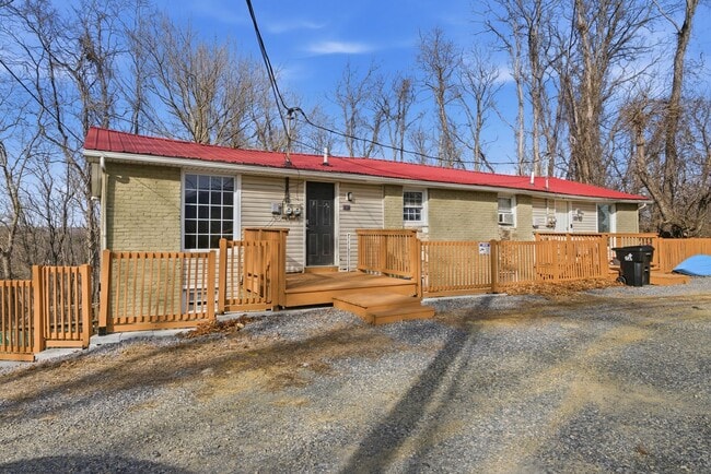 property at 701 Peppers Ferry Rd