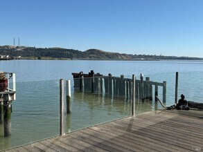 4 Sandy Beach Rd in Vallejo, CA - Building Photo - Building Photo