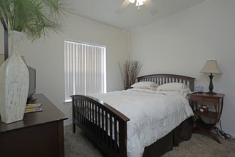 Knightsbridge Senior Apartments in Humble, TX - Foto de edificio - Interior Photo