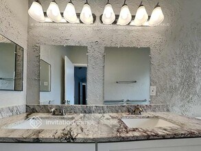 7001 Seascape Dr in Rowlett, TX - Foto de edificio - Building Photo