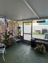 3924 SW 67th Terrace in Davie, FL - Building Photo