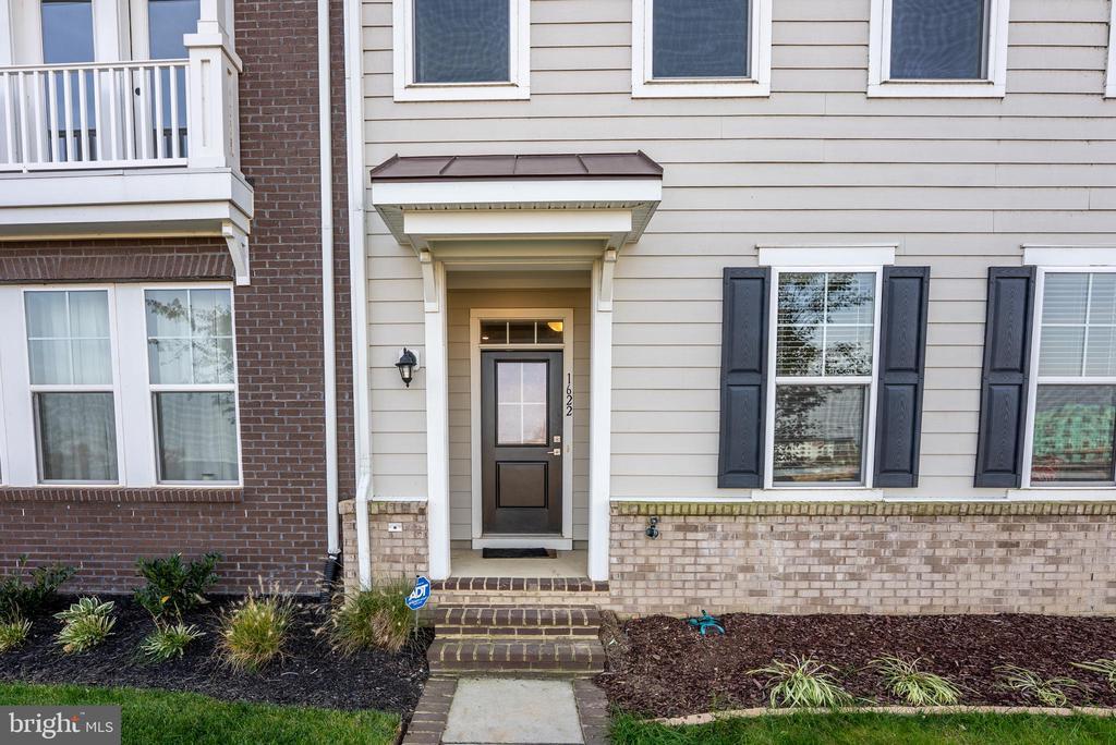 1622 Sandpiper Bay Lp in Dumfries, VA - Building Photo