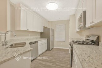 3227 Sable Run Rd in Atlanta, GA - Foto de edificio - Building Photo