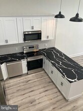 1830 W Diamond St in Philadelphia, PA - Building Photo - Building Photo