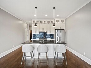 1401 Walnut Blvd in Rochester, MI - Building Photo - Building Photo