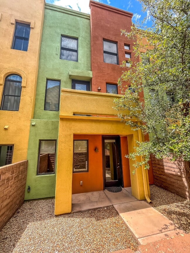 2435 E Autumn Flower Dr in Tucson, AZ - Building Photo - Building Photo