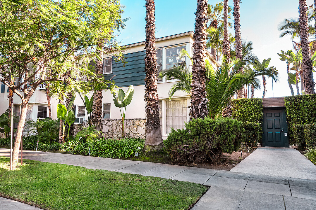 Ambrose Gardens in Los Angeles, CA - Foto de edificio