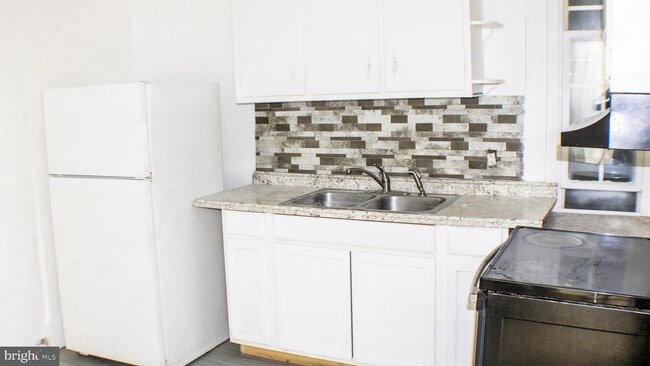 property at 114-133 E Coal St