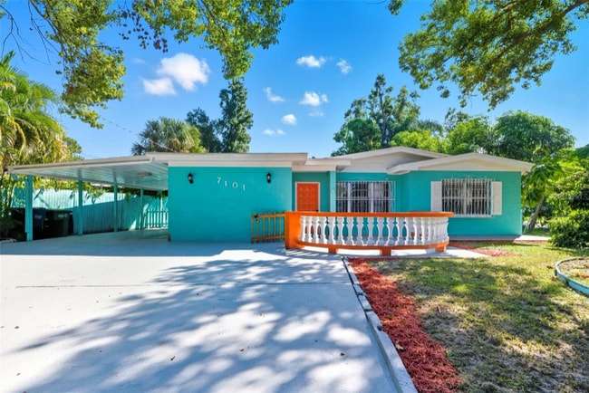 7101 N Howard Ave in Tampa, FL - Building Photo - Building Photo