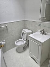 386 E Upsal St, Unit 386 upsal street in Philadelphia, PA - Building Photo - Building Photo
