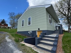 404 Grubert Ave in Staunton, VA - Building Photo - Building Photo