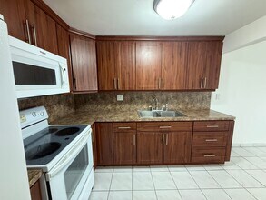 14250 SW 62nd St in Miami, FL - Building Photo - Building Photo