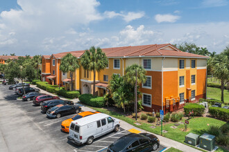 Green Cay Village in Boynton Beach, FL - Foto de edificio - Building Photo