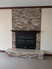 3985 Walnut Grove Ln in Dayton, OH - Building Photo - Building Photo