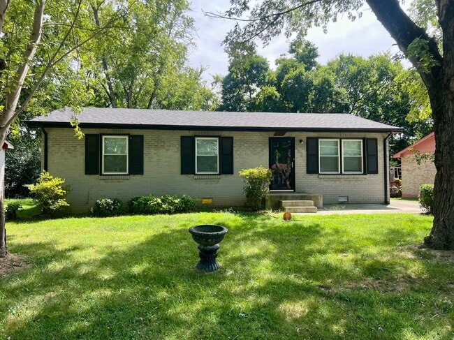 property at 1402 Eagle St