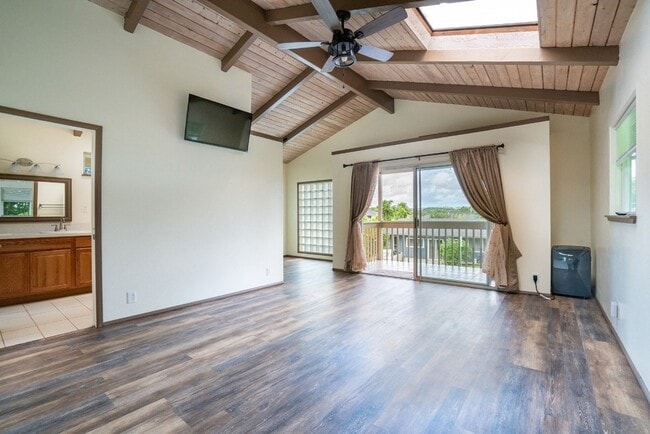 6940 Kokeanu Pl in Kapaa, HI - Building Photo - Building Photo