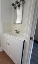 712 E Santa Barbara St in Santa Paula, CA - Building Photo - Building Photo