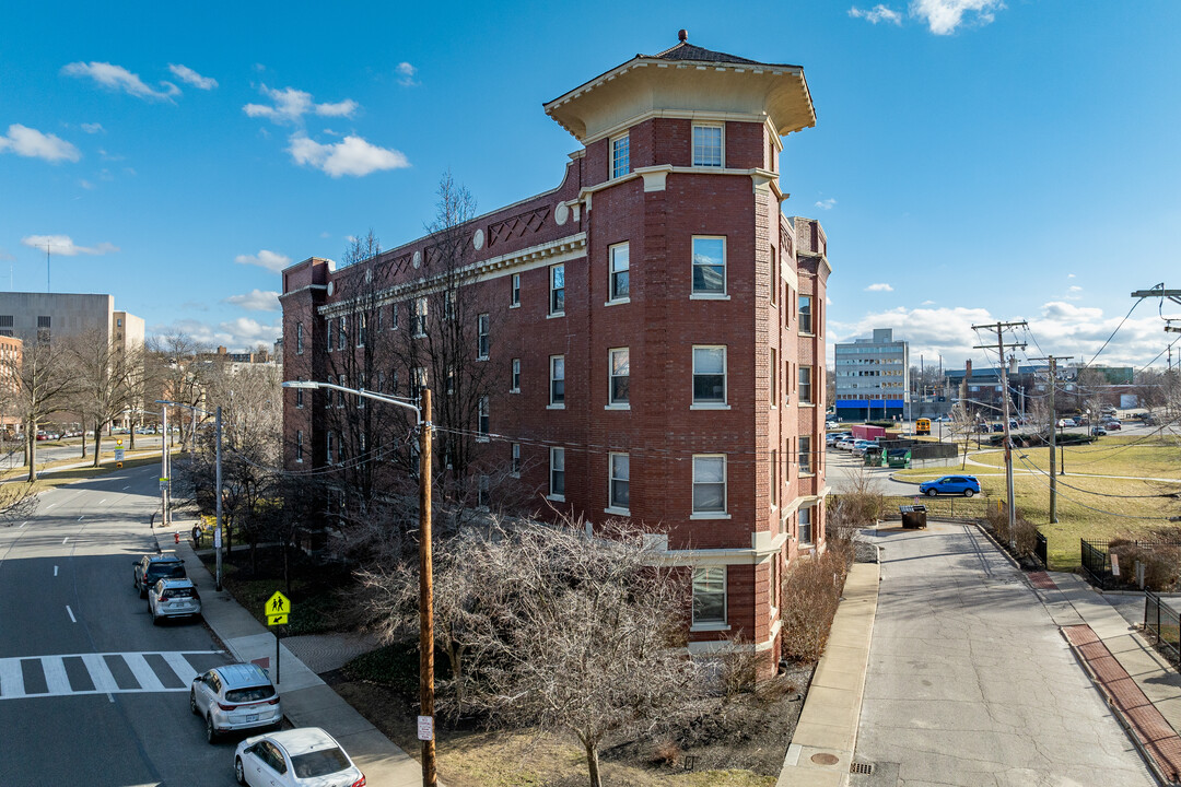 Parkside Dwellings in Cleveland, OH - Building Photo