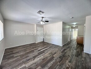9138 W Ross Ave in Peoria, AZ - Building Photo - Building Photo