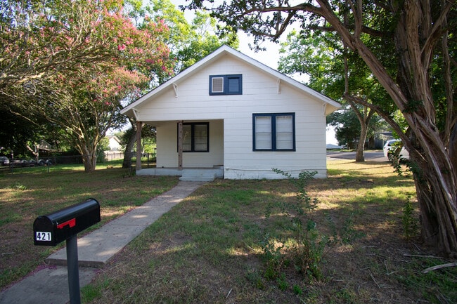 property at 421 W Fisher St
