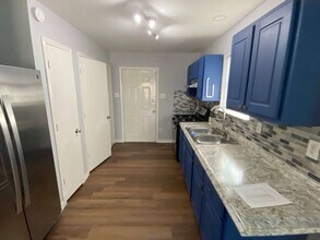 2002 Pannell St in Houston, TX - Building Photo - Building Photo