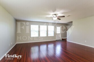 7819 Adonis Ave in Baytown, TX - Building Photo - Building Photo