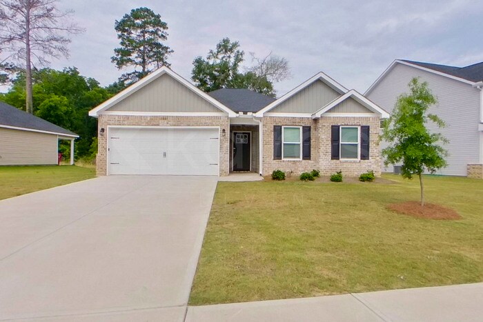 137 Allentown Wy in Macon, GA - Building Photo