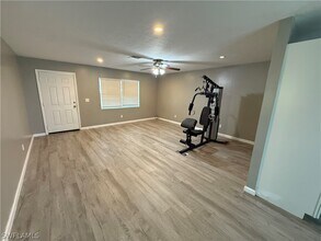 11352 Pendleton St in Bonita Springs, FL - Building Photo - Building Photo