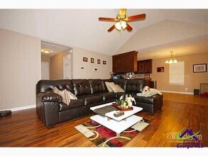 302 Laurel Woods Dr in Warner Robins, GA - Building Photo - Building Photo