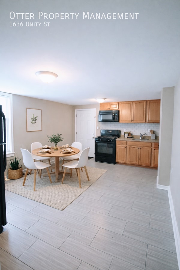 1636 Unity St in Philadelphia, PA - Building Photo - Building Photo