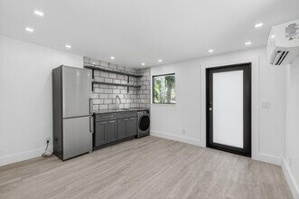 515 NW 1st St in Delray Beach, FL - Foto de edificio - Building Photo