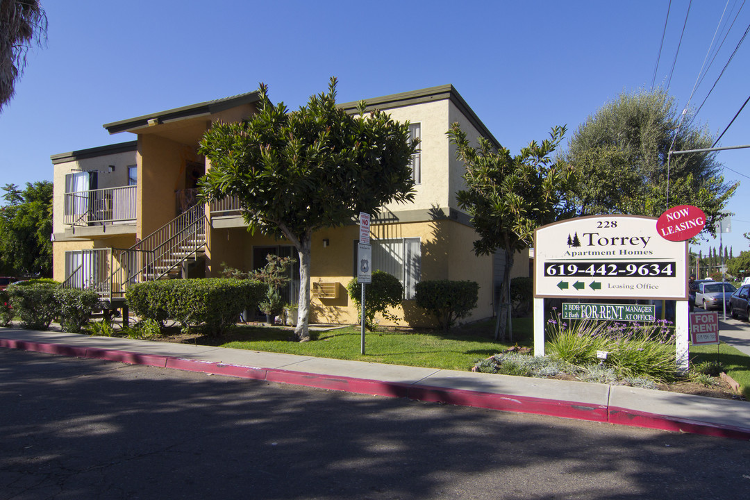 Torrey Apartments in El Cajon, CA - Building Photo