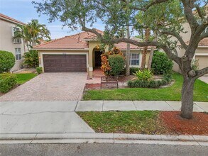16417 Sapphire Pl in Weston, FL - Building Photo - Building Photo
