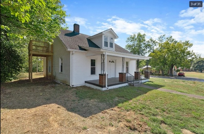 629 Jackson St in Franklin, KY - Foto de edificio - Building Photo