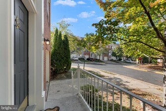 4133 Grover Glen Ct in Fairfax, VA - Building Photo - Building Photo