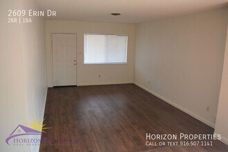 2609 Erin Dr in Sacramento, CA - Building Photo - Building Photo
