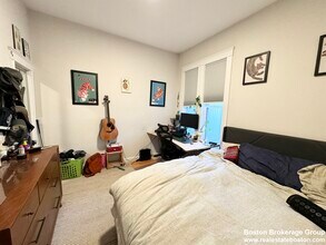 7 Grant St, Unit #1 in Boston, MA - Building Photo - Building Photo