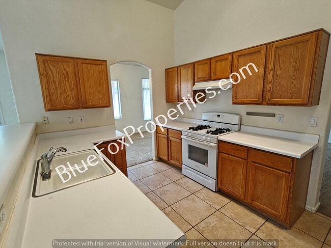7600 W Summer Sky Dr in Tucson, AZ - Building Photo - Building Photo