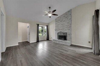 412 San Bruno Dr in Garland, TX - Building Photo - Building Photo