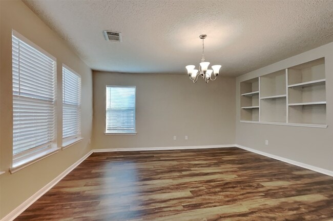 property at 19210 Doves Landing Ave