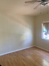 158 S Berendo St, Unit 207 in Los Angeles, CA - Building Photo - Building Photo