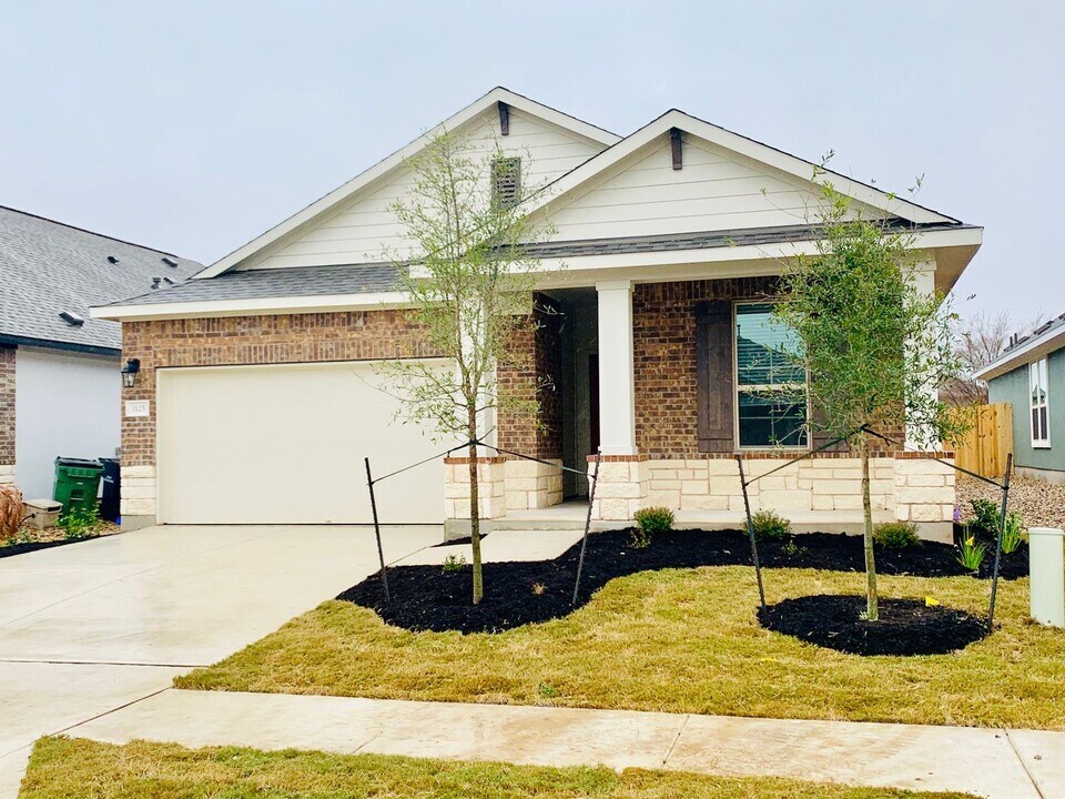 1125 Capra Ln in Leander, TX - Building Photo