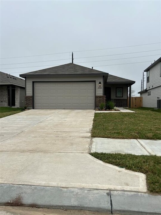 10724 Lavender Cotton Ln in Houston, TX - Building Photo