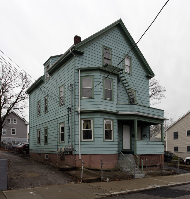 42 Calder St in Providence, RI - Building Photo - Building Photo