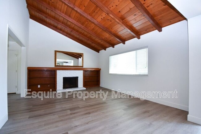1709 Ciprian Ave in Camarillo, CA - Building Photo - Building Photo