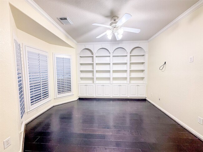 property at 79 W Shale Creek Cir