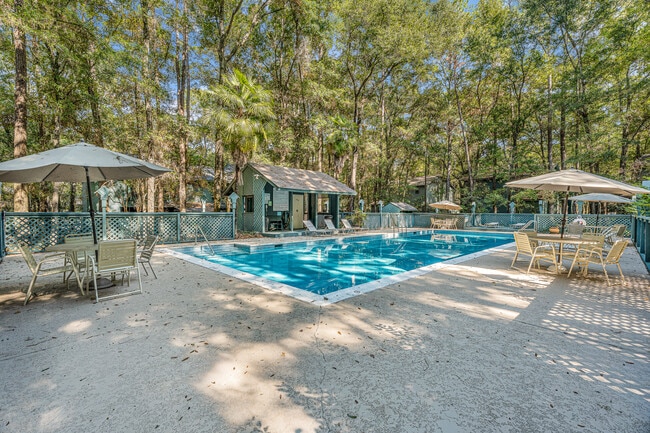 property at 68 Summer Oaks Dr